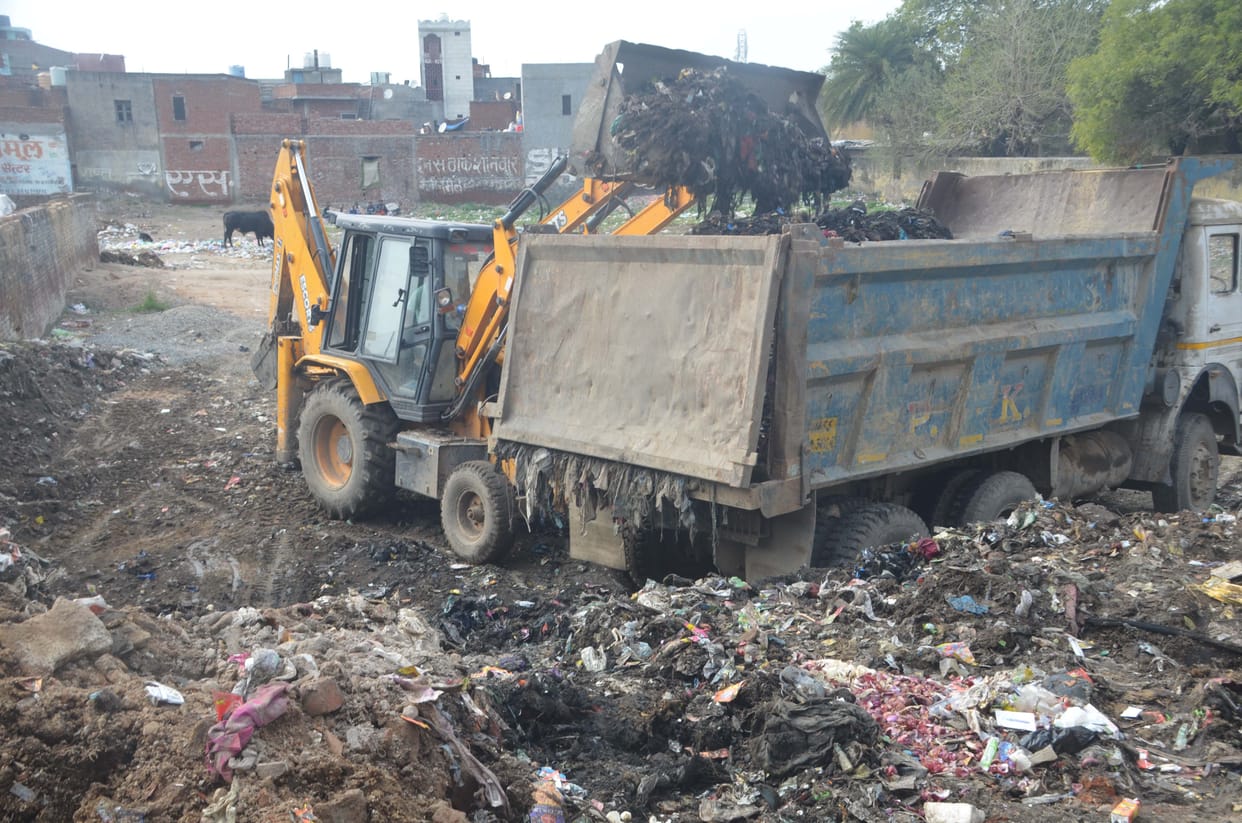 Heaps of garbage should be raised, roads were built, other problems should also be resolved soon.