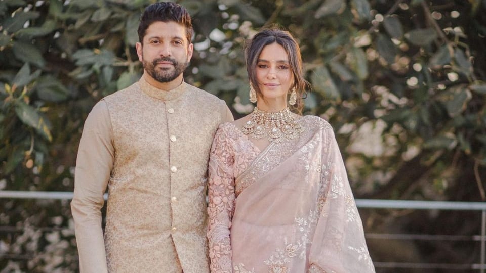 Farhan Akhtar shared photos with Shibani Dandekar in traditional clothes fans said perfect couple