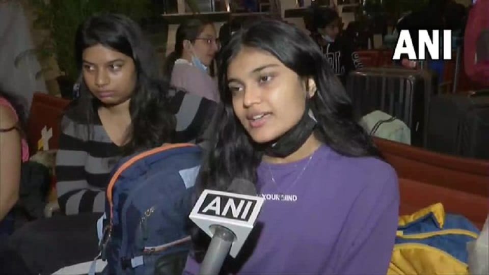 Union Minister Piyush Goyal welcomes Indian students evacuated from Ukraine at Mumbai Airport