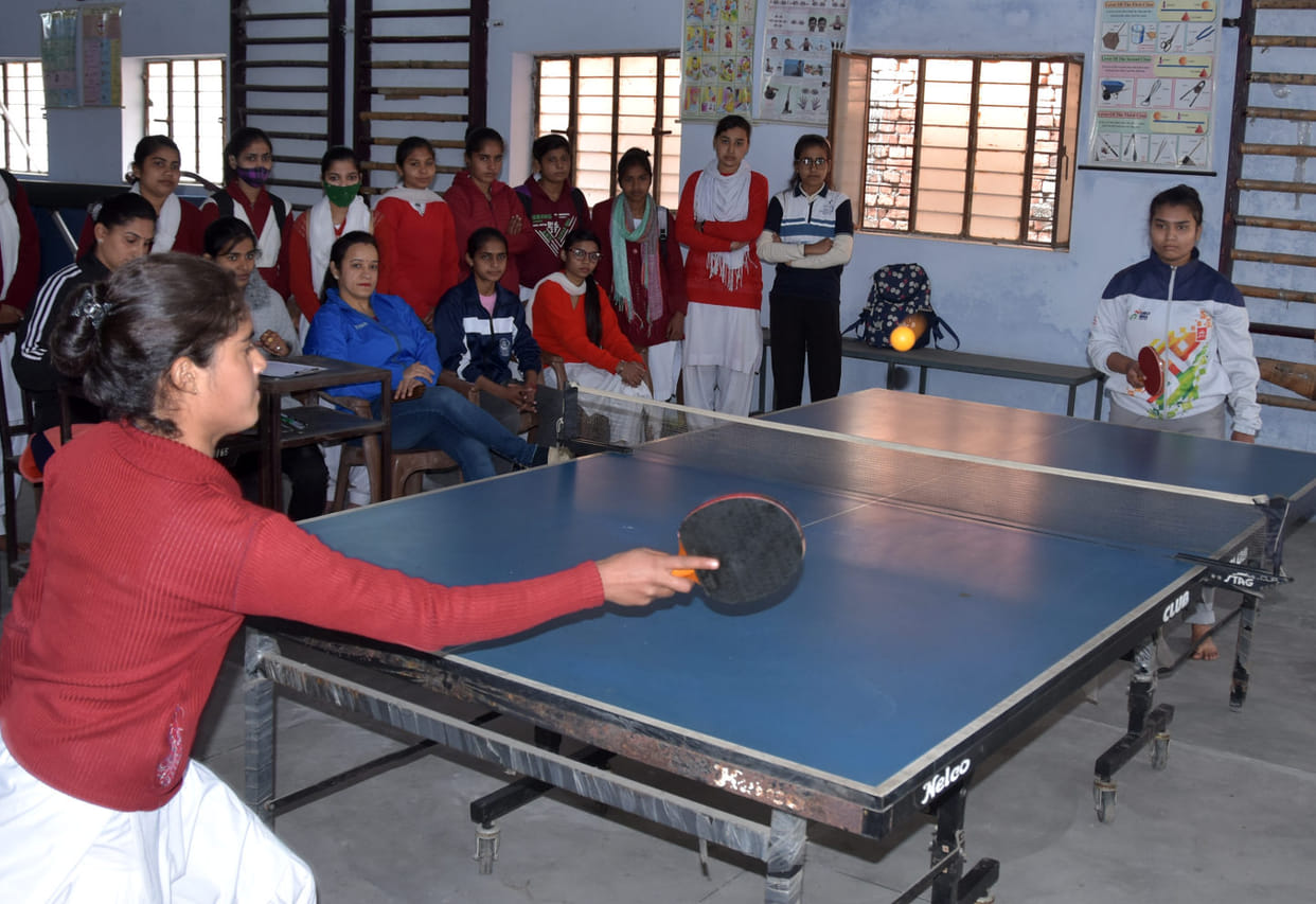 Pooja became college winner in table tennis competition