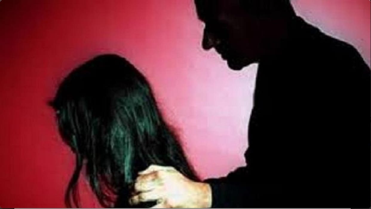 UP Crime: Daughter have not be safe in Meerut city five cases have found in one day