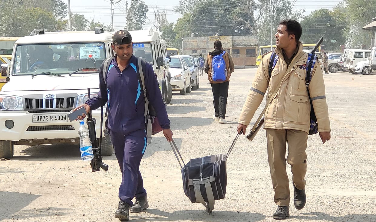 Polling parties reached polling stations with EVMs