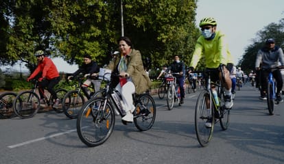 Hero Cycles joined hands with Ministry of External Affairs for Azadi Ka Amrit Mahotsav cycle rally Hero Cycles contributes in azadi ka amrit mahotsav cycle rally azadi ka amrut mahotsav cycle rally