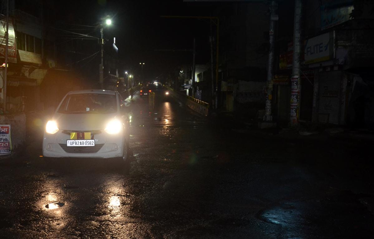 Late night drizzle, cold wind changed the weather