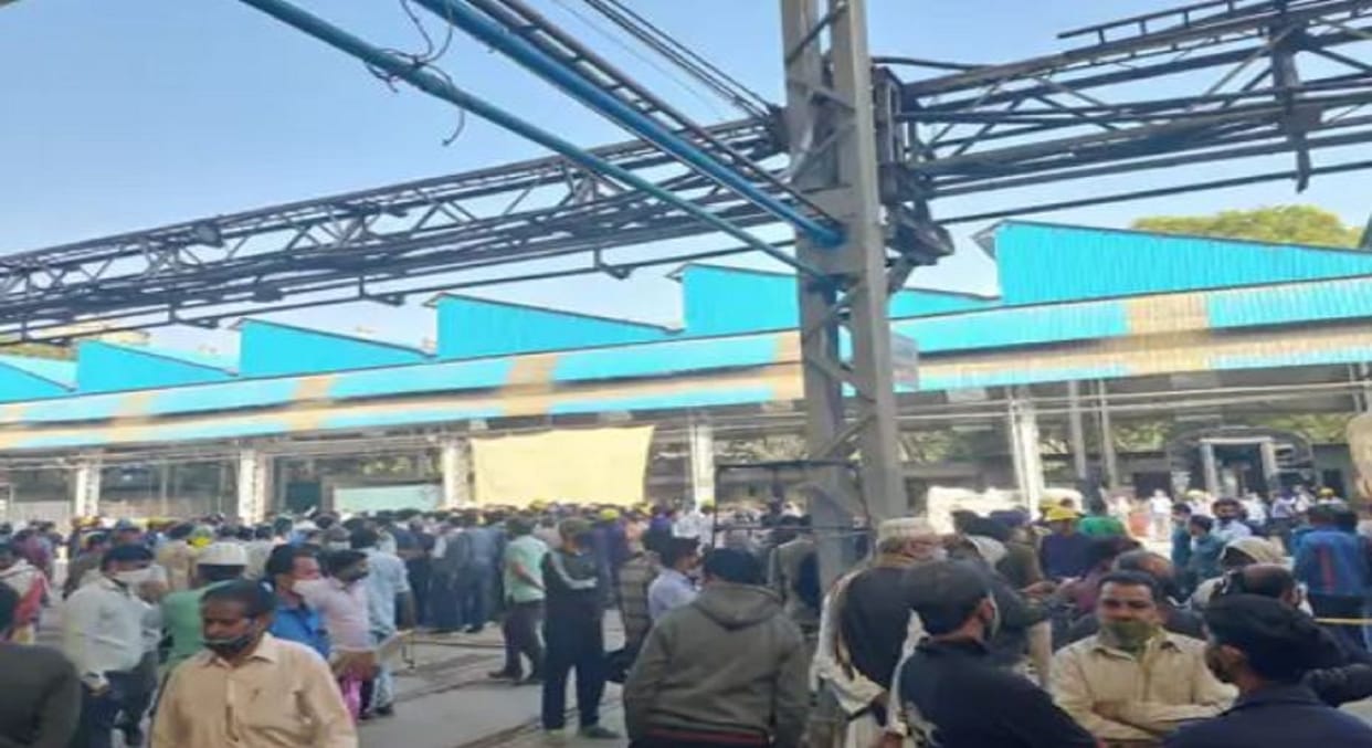 protest on the death of railway worker in ajmer