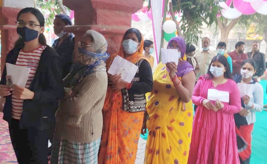 Pleasant weather supported, rained votes