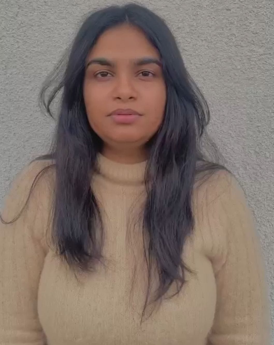 After making the video viral, the girl student trapped near the Poland border pleaded with the PM