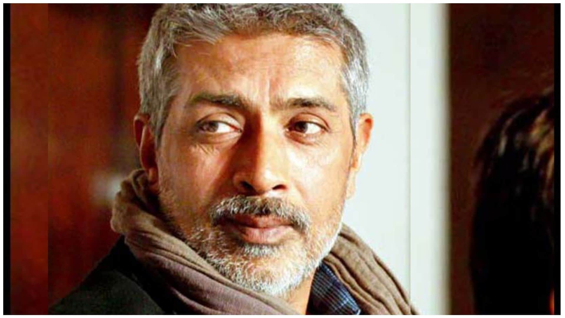 Prakash Jha Indirect Dig on Shahrukh Khan Akshay Kumar Ajay Devgn Top Actors for selling gutkhas for money