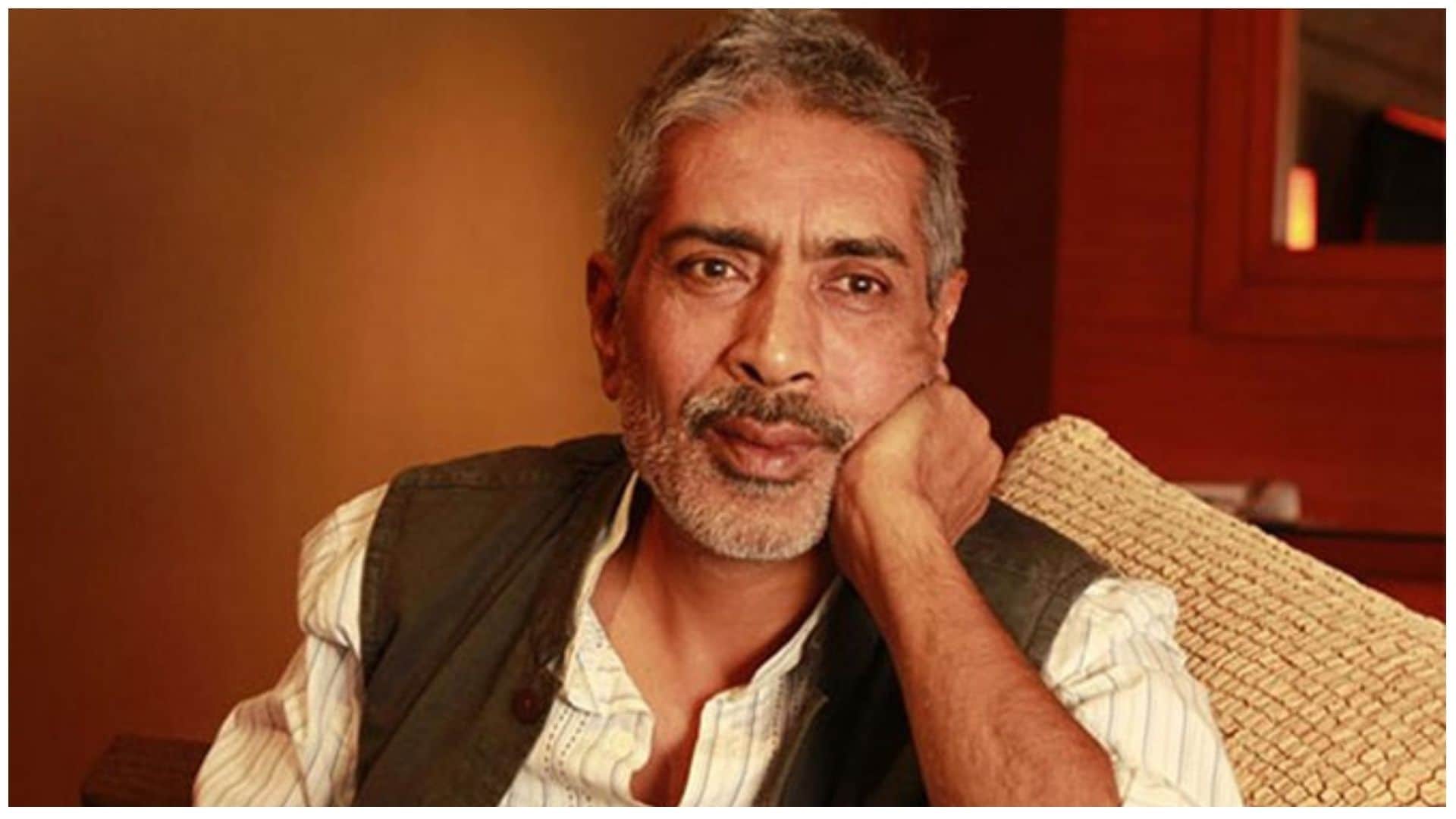 Prakash Jha Indirect Dig on Shahrukh Khan Akshay Kumar Ajay Devgn Top Actors for selling gutkhas for money