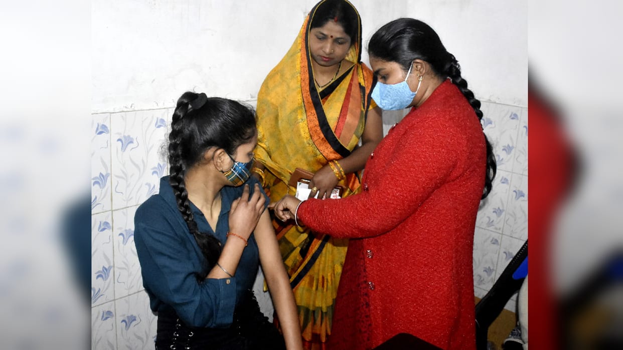 Six people including Doctor found corona Positive in Gorakhpur