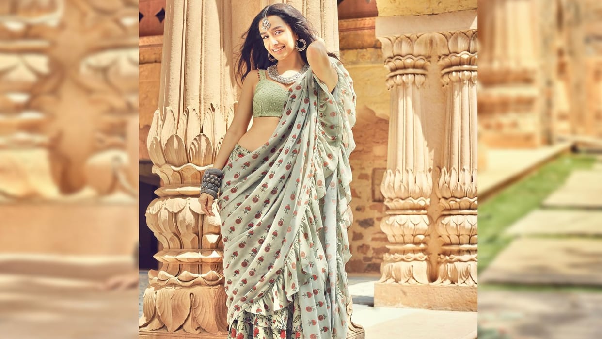 Shraddha Kapoor is completing 12 years in Bollywood, see the latest pictures of  Shraddha in green saree