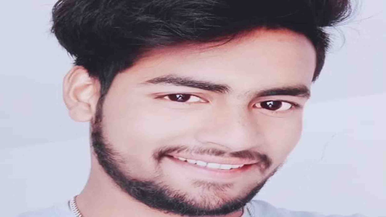 Mahoba: Youth commits suicide by hanging
