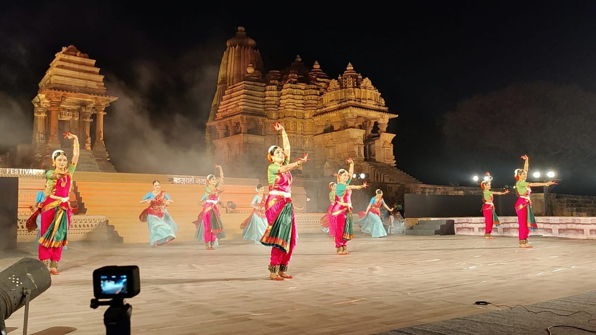 Chhatarpur: Khajuraho dance festival concludes, feet dance to the melodious tunes of music, Phagun and Basant on the stage