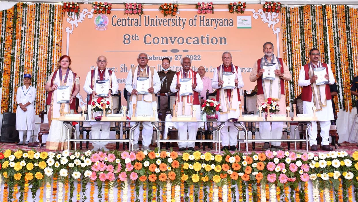 Be a giver, not a job seeker: Governor