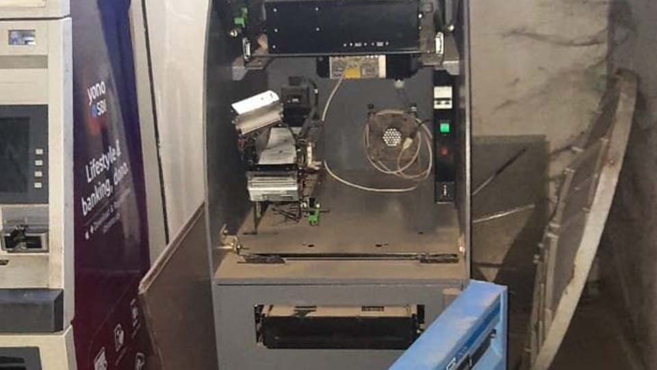 Ujjain: Post graduate youth was breaking ATM, told police - I am preparing for PSC, want to become a police officer