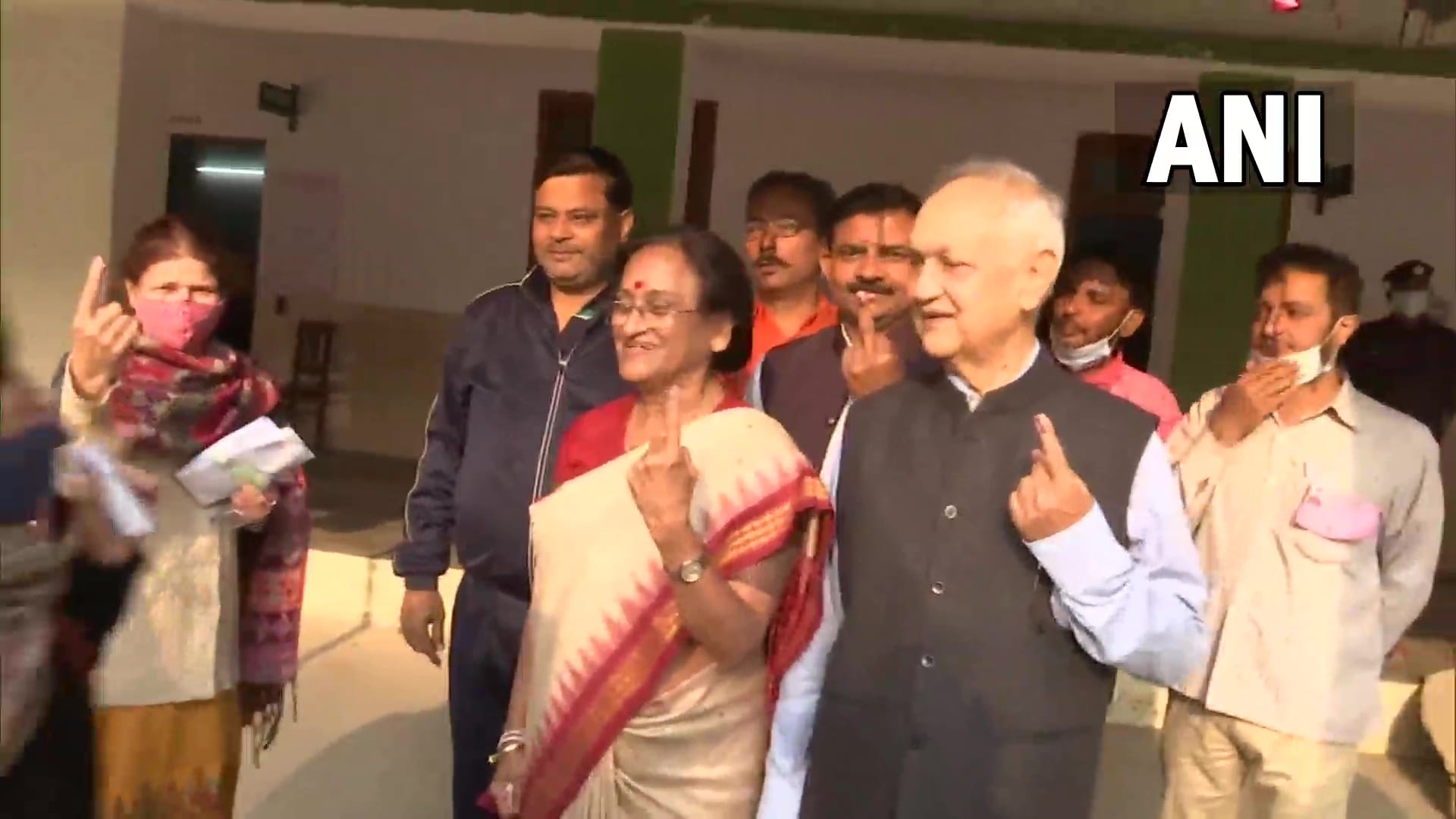 UP Chunav 2022 5th phase voting continues prominent leaders keshav prasad maurya rita bahuguna joshi  cast their vote
