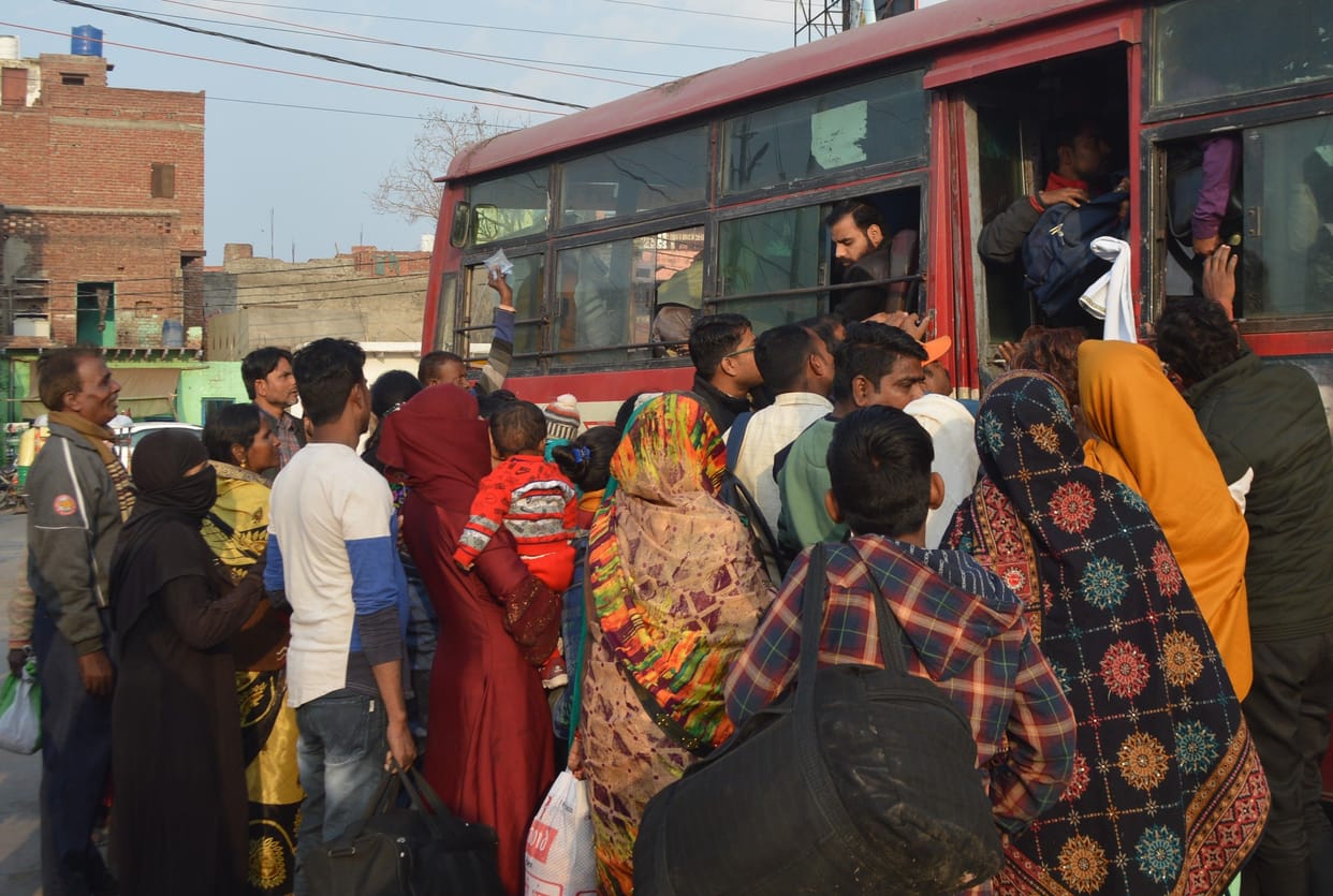 Hathras: Operation of roadways buses from Lucknow to Dehradun stalled