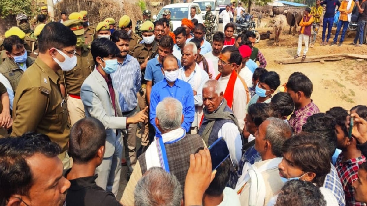 up assembly election 2022: Election boycott in Koraon, police picked up woman from home and got a vote cast