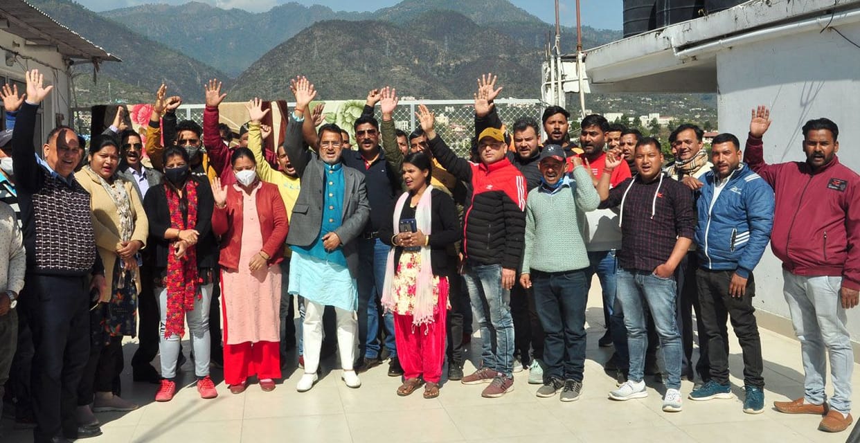 Ukrand demonstrated against AIIMS recruitment episode