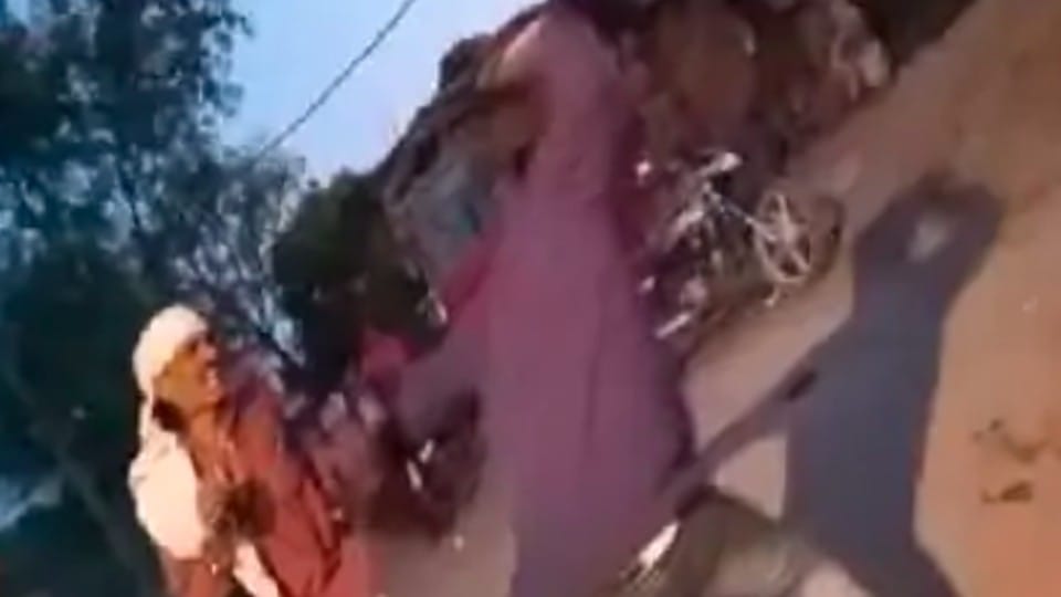 Bullying in Rajgarh: Two people brutally beat the young man with a belt, made a video by getting clothes off on the road