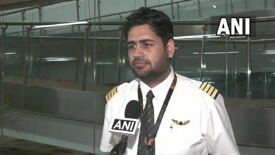 Russia Ukraine war: Evacuation of indian nationals air india captain anchit Bhardwaj says all ATC including pakistan gave full support