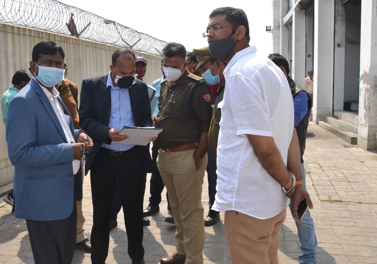 Leather factory closed on refusal to inspect in Jainpur industrial area of Akbarpur