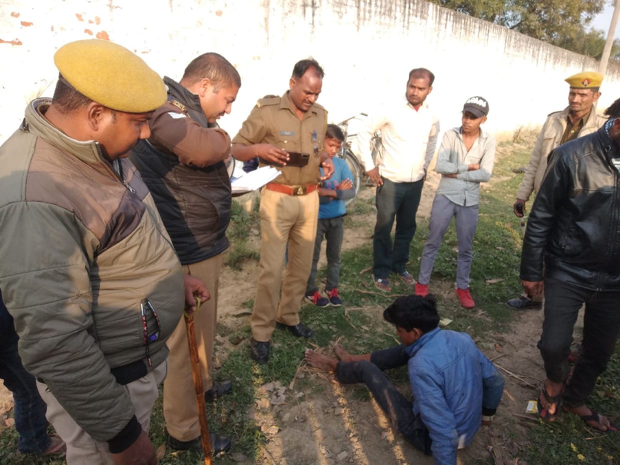 Miscreants took e-rickshaw by giving intoxicants in cold drink