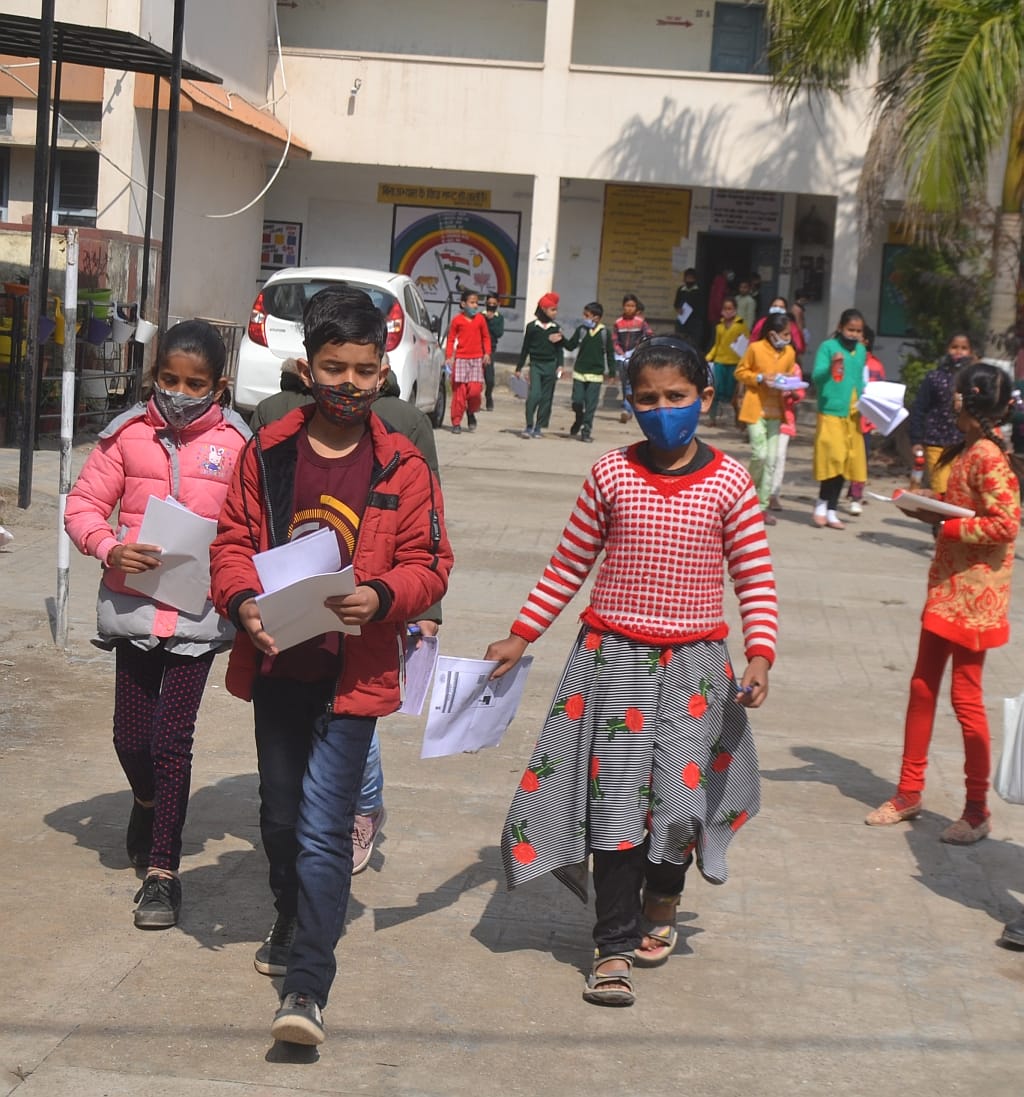 2302 students participated in swaran jaynti middle merit  scholarship  examination  in sirmaur district on sunday 27 febuary 2022