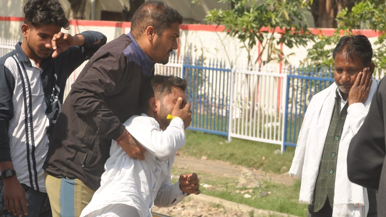 Man committed suicide by jumping in front of a train in Rohtak of Haryana
