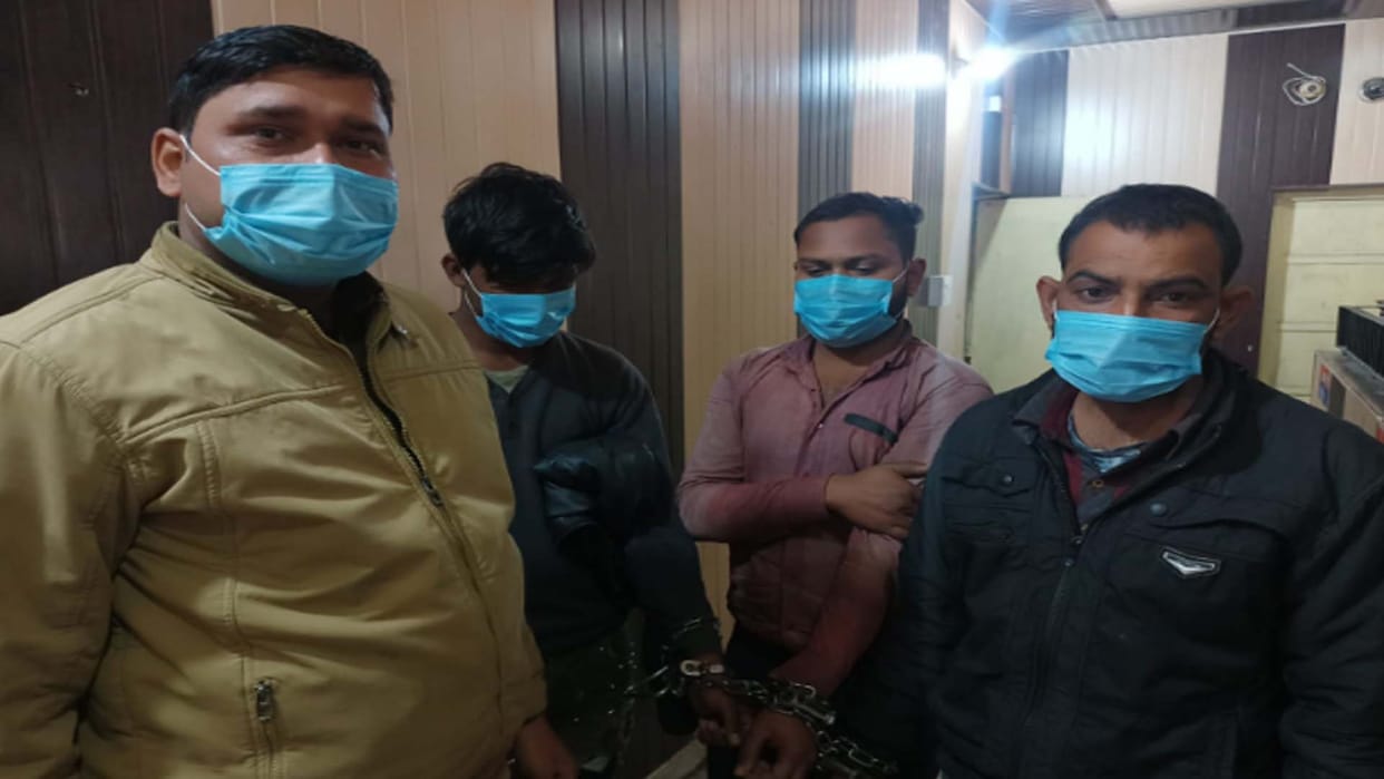 Meerut: Police got big success, gang stealing transformers in colony exposed, three arrested