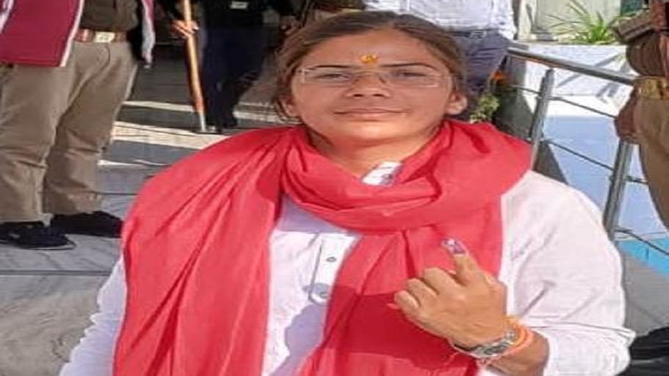 SP candidate Richa Singh nominated for obstructing CM Yogi's road show