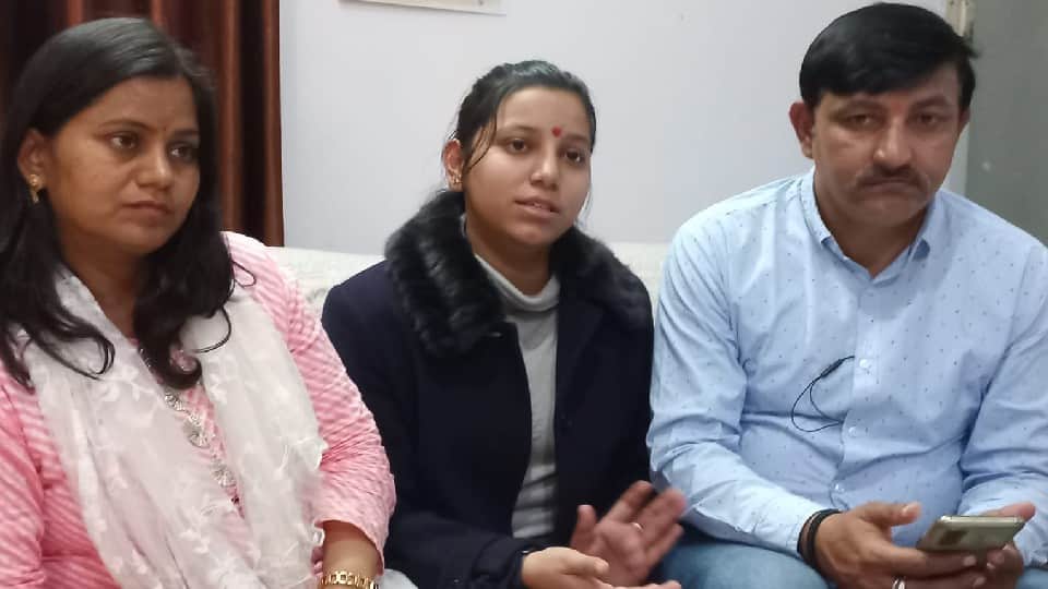 three agra students return from Ukraine and evacuation of 30 students soon from ukraine