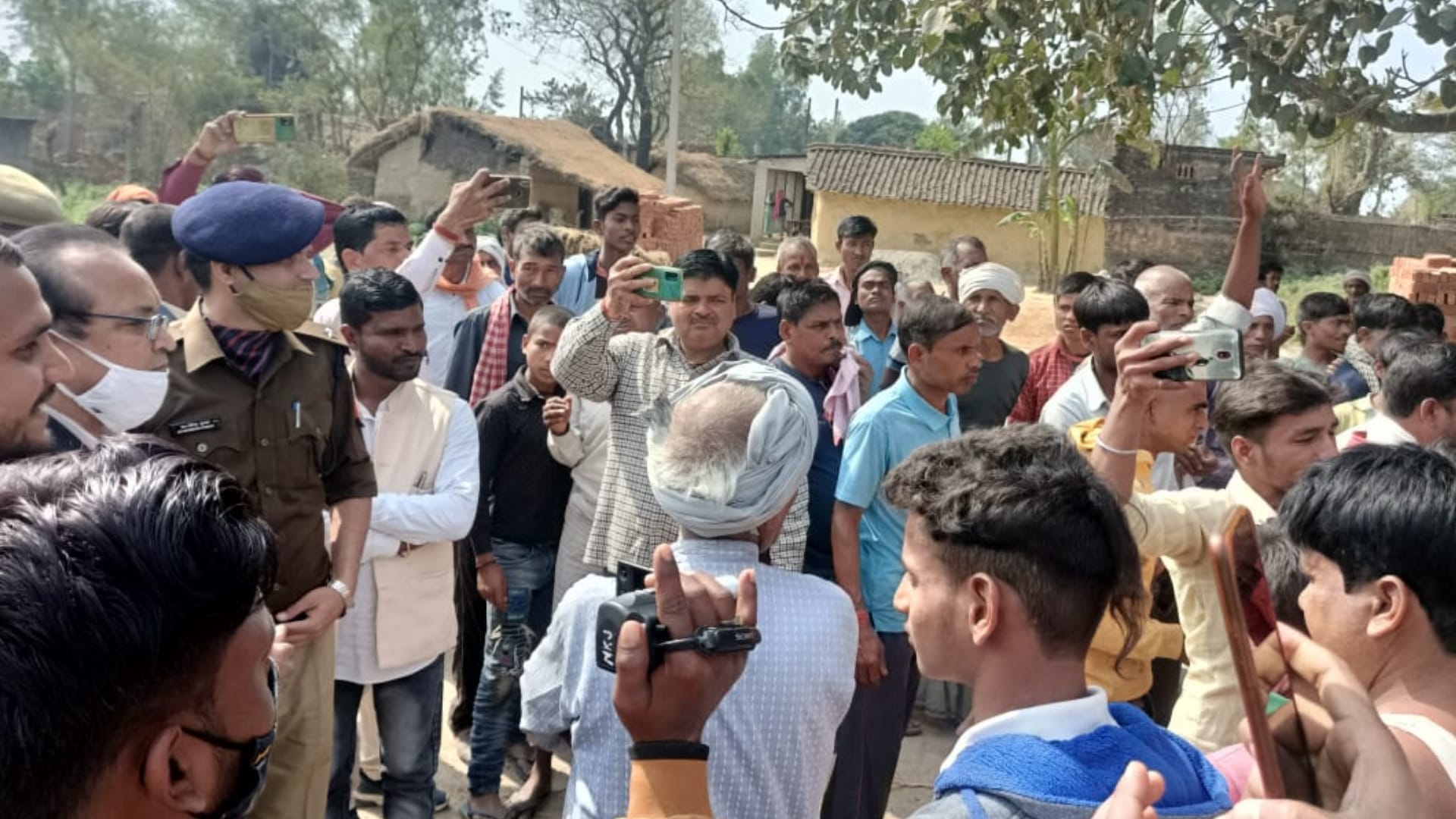 Pics of Fifth phase voting in Uttar Pradesh.