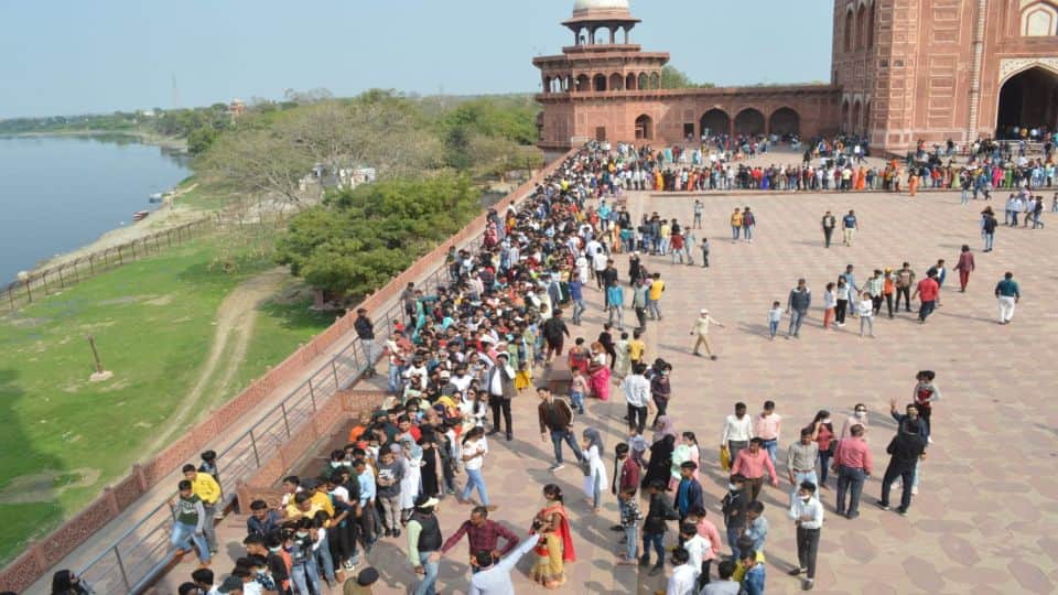 Shah Jahan Urs begins at Taj Mahal tourists to get free entry on three days