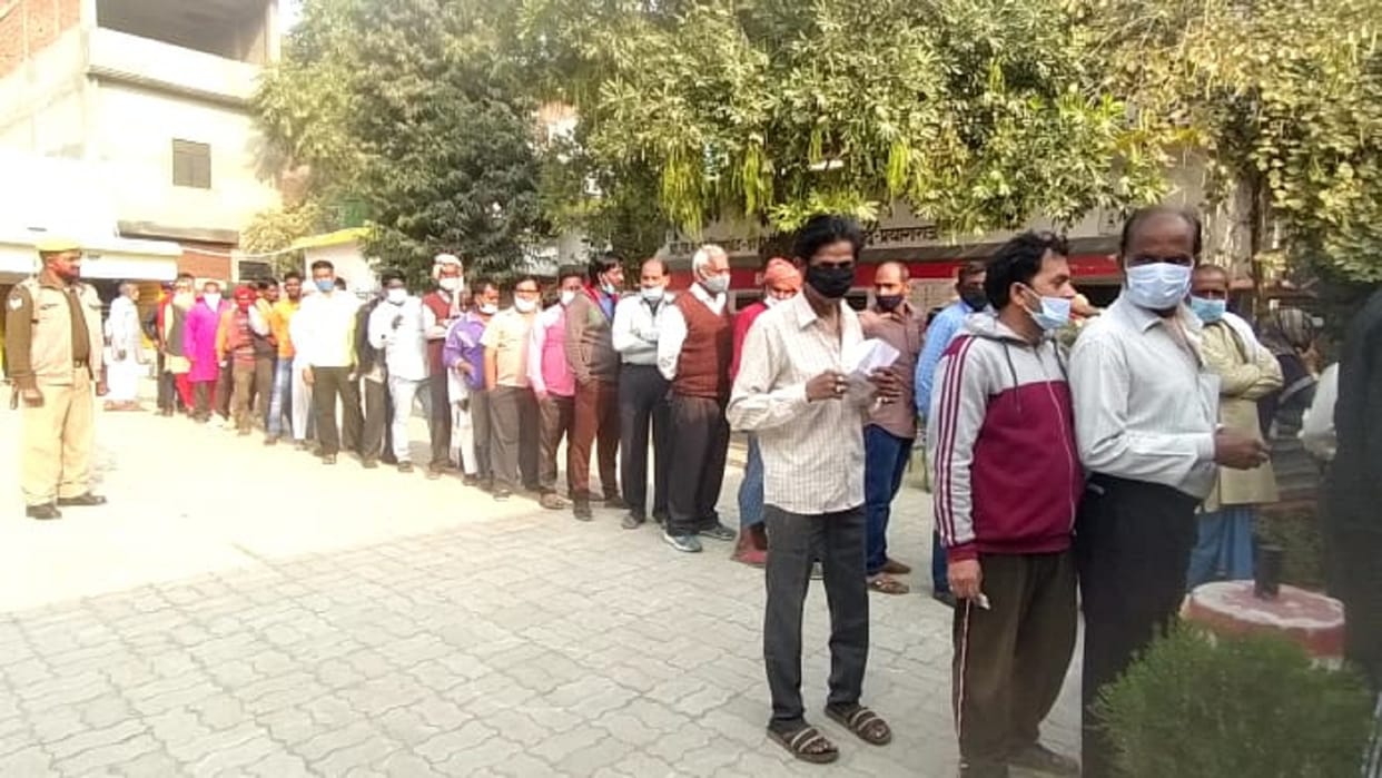 UP Election 2022 Phase 5 Voting Live: 5th Charan Election in UP on 61 Assembly Seats District List, Voting Percentage News in Hindi