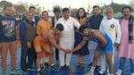 टिटौली में हरियाणा केसरी कुश्ती प्रतियोगिता का शुभारंभ करते विधायक बलराज कुंडू। विज्ञप्ति