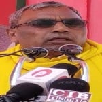 आजमगढ़ के रामपुर गांव में जनसभा को संबोधित करते ओमप्रकाश राजभर।