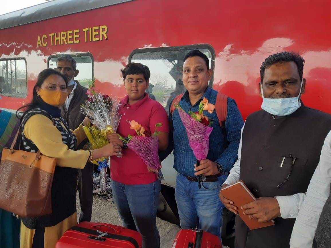 Swimmer Riya, who came home district, was welcomed