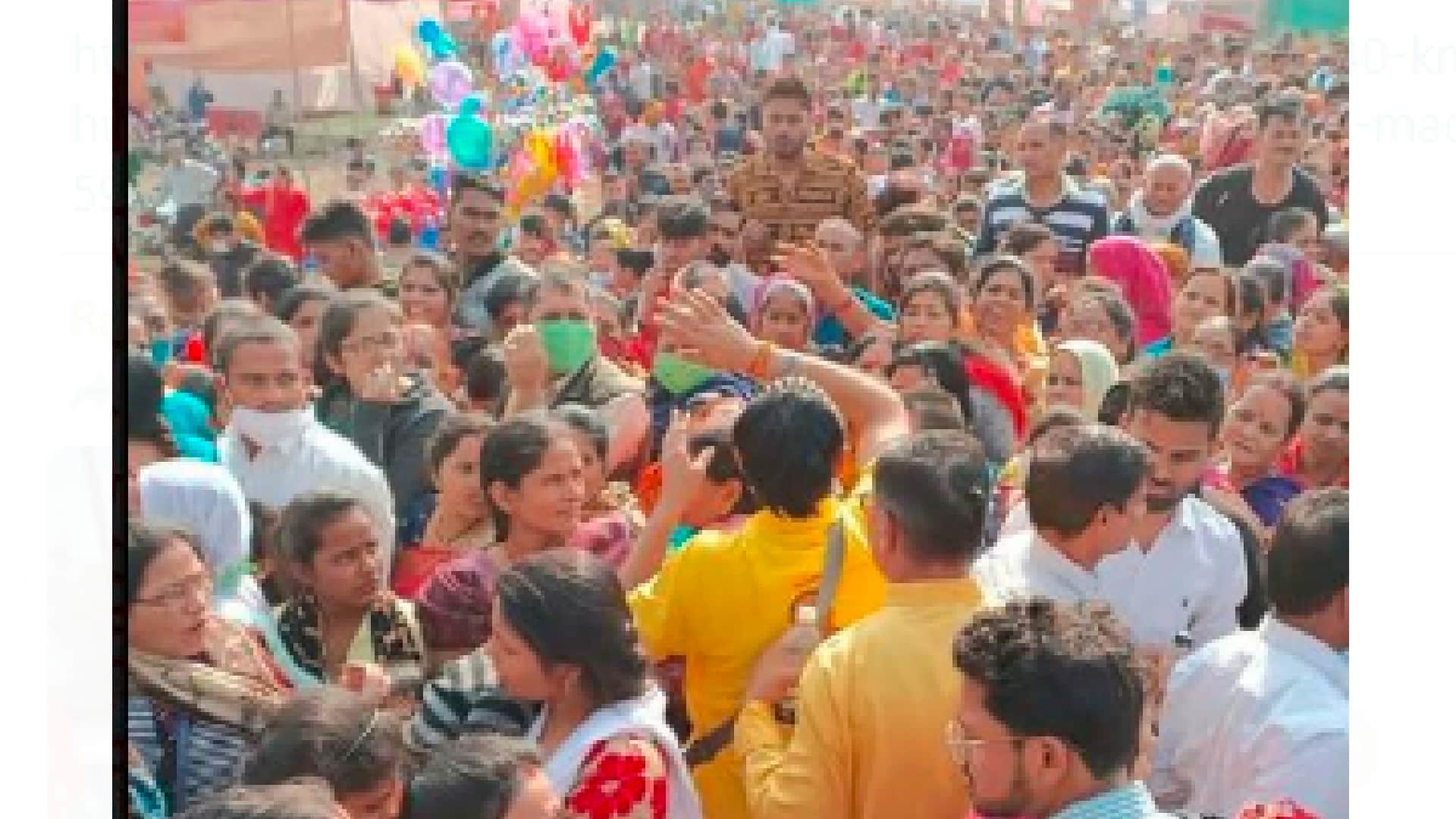 Sehore: More than 3 lakh devotees reached Rudraksh festival, 40 km jammed, thousands of vehicles stranded, now the katha will be online