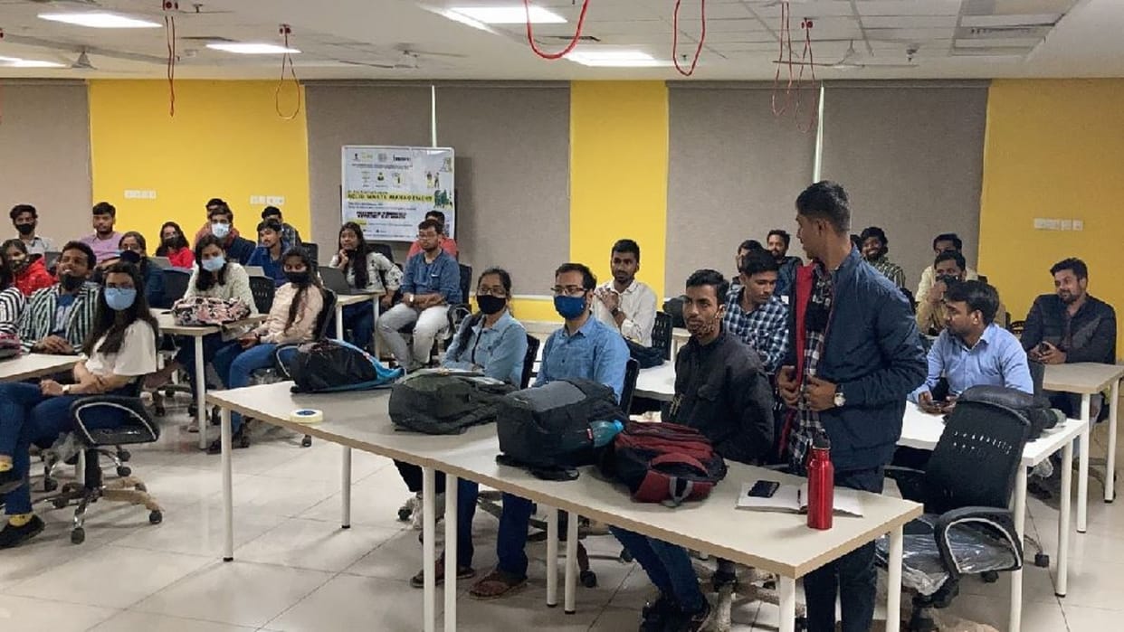 Hackathon launched in BHU Youth engaged in solving the problem of solid waste management