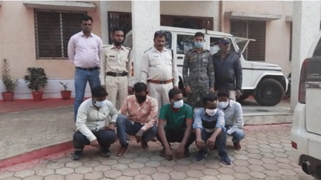 Balaghat: 5 accused of stealing iron pipes from farm house arrested, goods worth 45 thousand seized