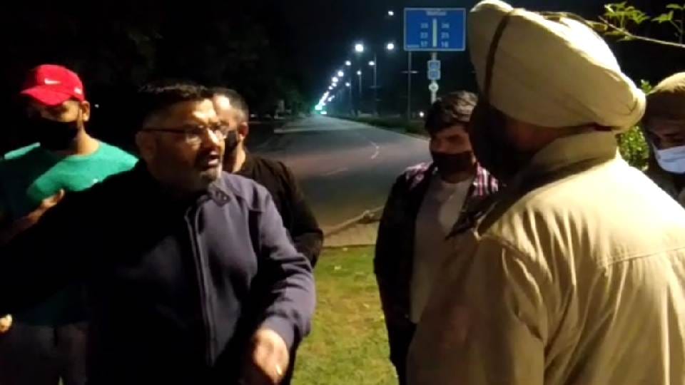 The miscreants ran after hitting the car chased and stopped then attacked with weapons