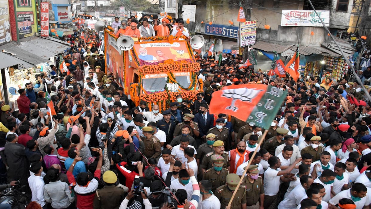 UP Election 2022: Campaigning for the sixth phase ends, voting tomorrow, the fate of a dozen veterans including the Chief Minister will be decided