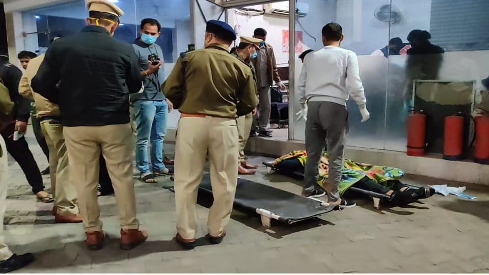 bulandshehar resident cng pump operator killed by knife in gurugram