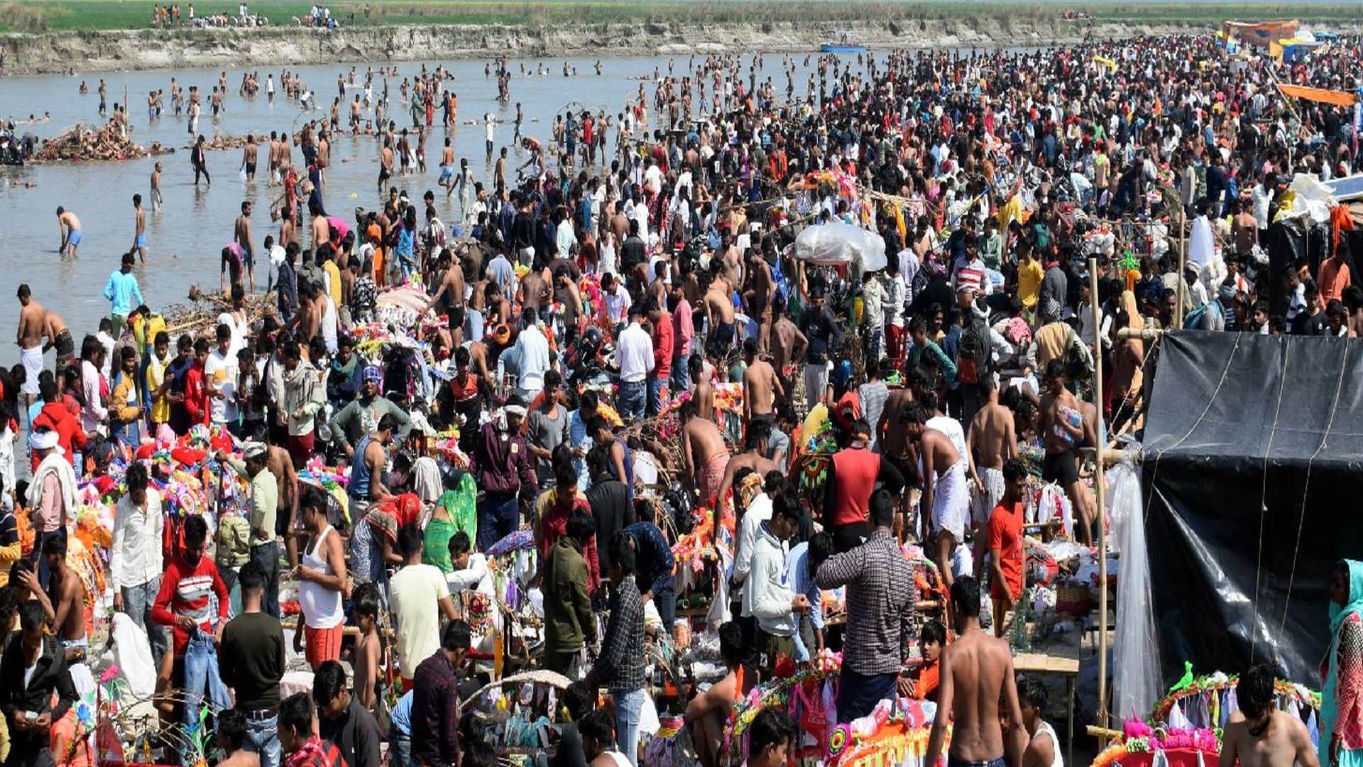 kanwariyas gathering at ganga ghats in kanwar mela kasganj