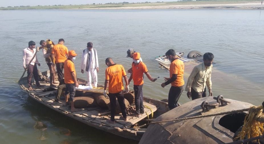 fathepur news,DCM driver's body found