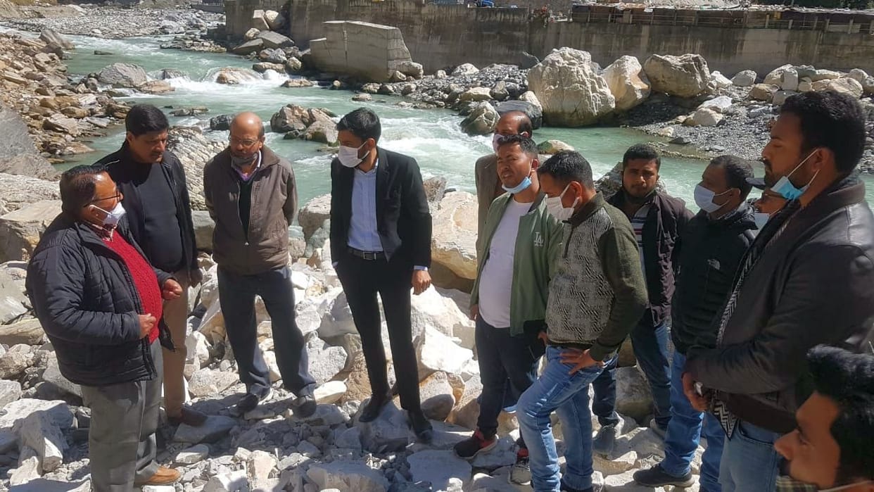 For the safety of Dharchula, start the construction of the embankment soon