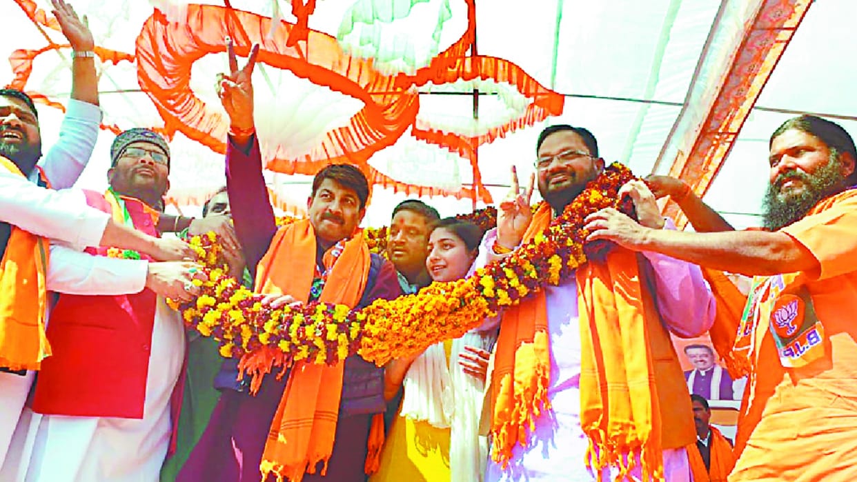 BJP MP Manoj Tiwari campaigns in Balrampur.