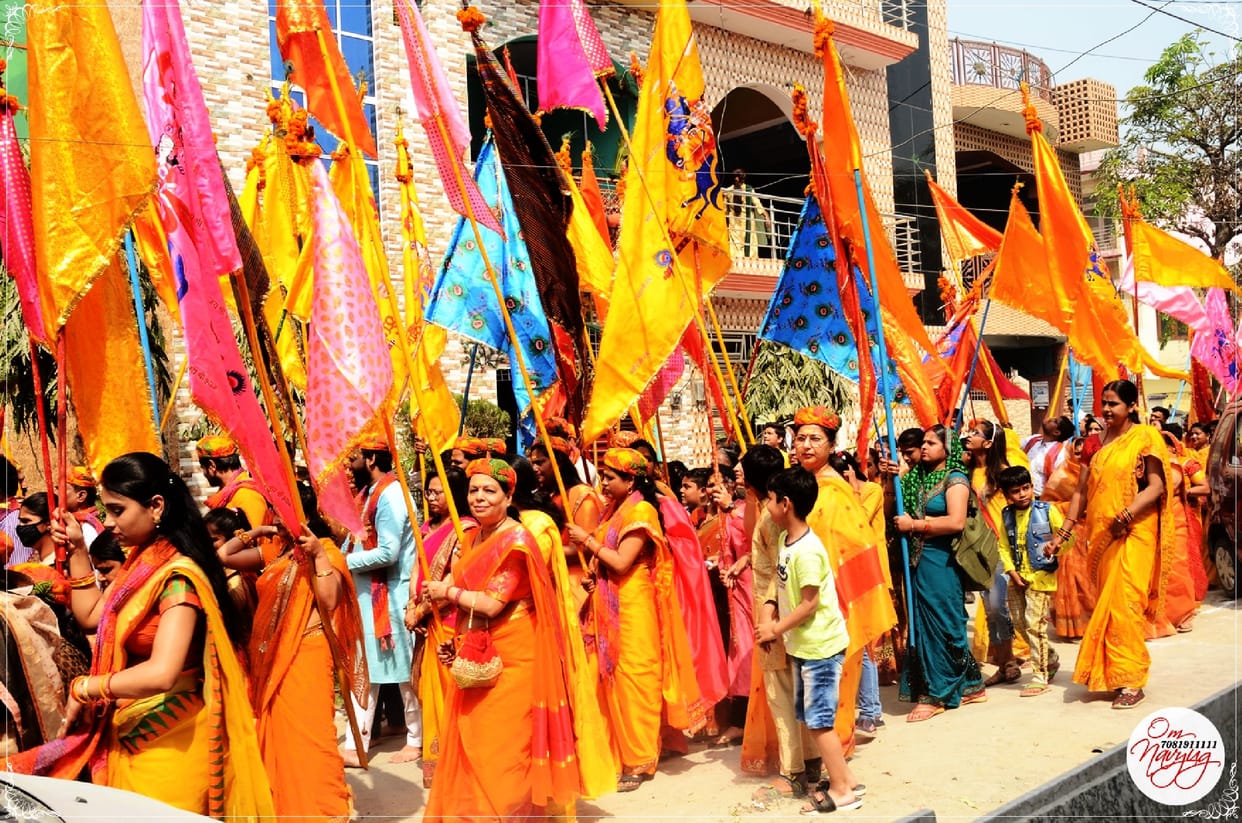 The procession taken out with a bandwagon was welcomed with flowers
