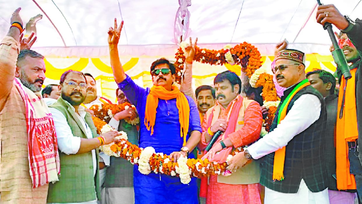 BJP MP Ravi kishan addressed a meeting in gasadi in Balrampur.